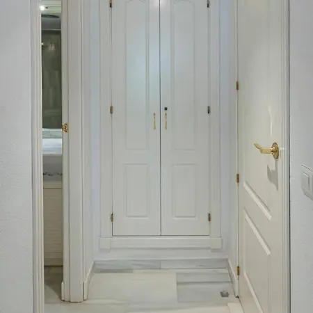 The Scandi-aries Luxury In Nueva Andalucia Μαρμπέλλα