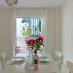 The Scandi-aries Luxury In Nueva Andalucia * 马尔韦利亚