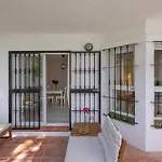 The Scandi-aries Luxury In Nueva Andalucia 公寓 *