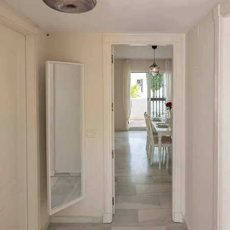 Apartamento The Scandi-aries Luxury In Nueva Andalucia