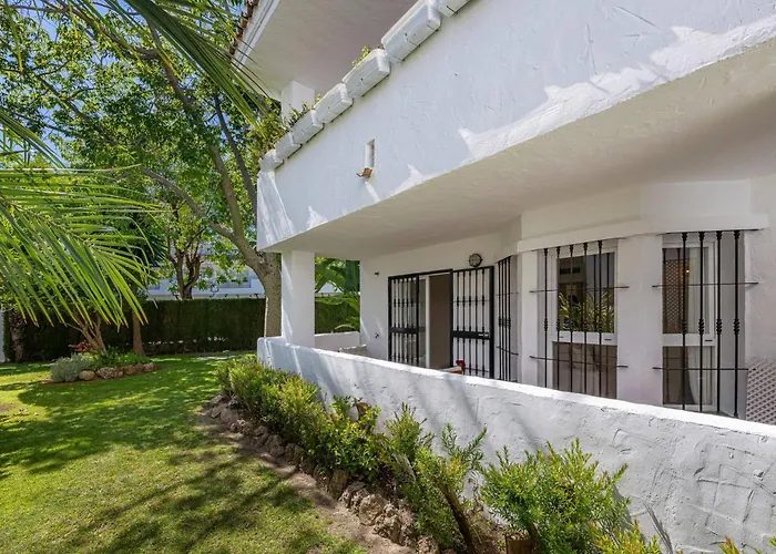 The Scandi-aries Luxury In Nueva Andalucia Apartment *