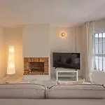 アパート The Scandi-aries Luxury In Nueva Andalucia