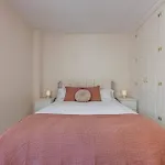 The Scandi-aries Luxury In Nueva Andalucia アパート
