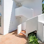 アパート The Scandi-aries Luxury In Nueva Andalucia マルベーリャ