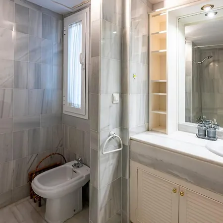 The Scandi-aries Luxury In Nueva Andalucia شقة