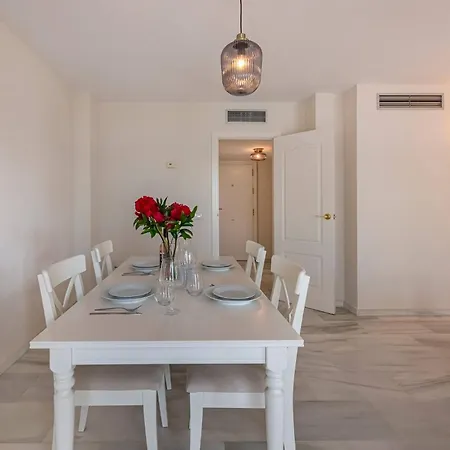 The Scandi-aries Luxury In Nueva Andalucia * マルベーリャ